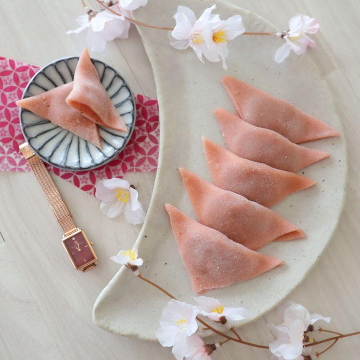 Yatsuhashi) é um doce tradicional japonês originário de Quioto