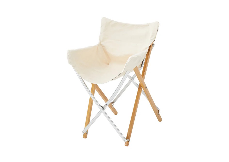 Chaise de camping pliante Snow Peak Take Bamboo en toile et structure bois, compacte et confortable pour festival
