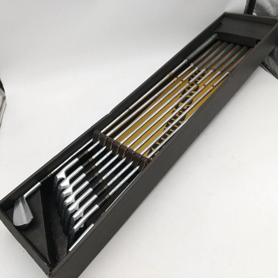 Equipamiento de golf de segunda mano en excelente estado disponible en ZenMarket.