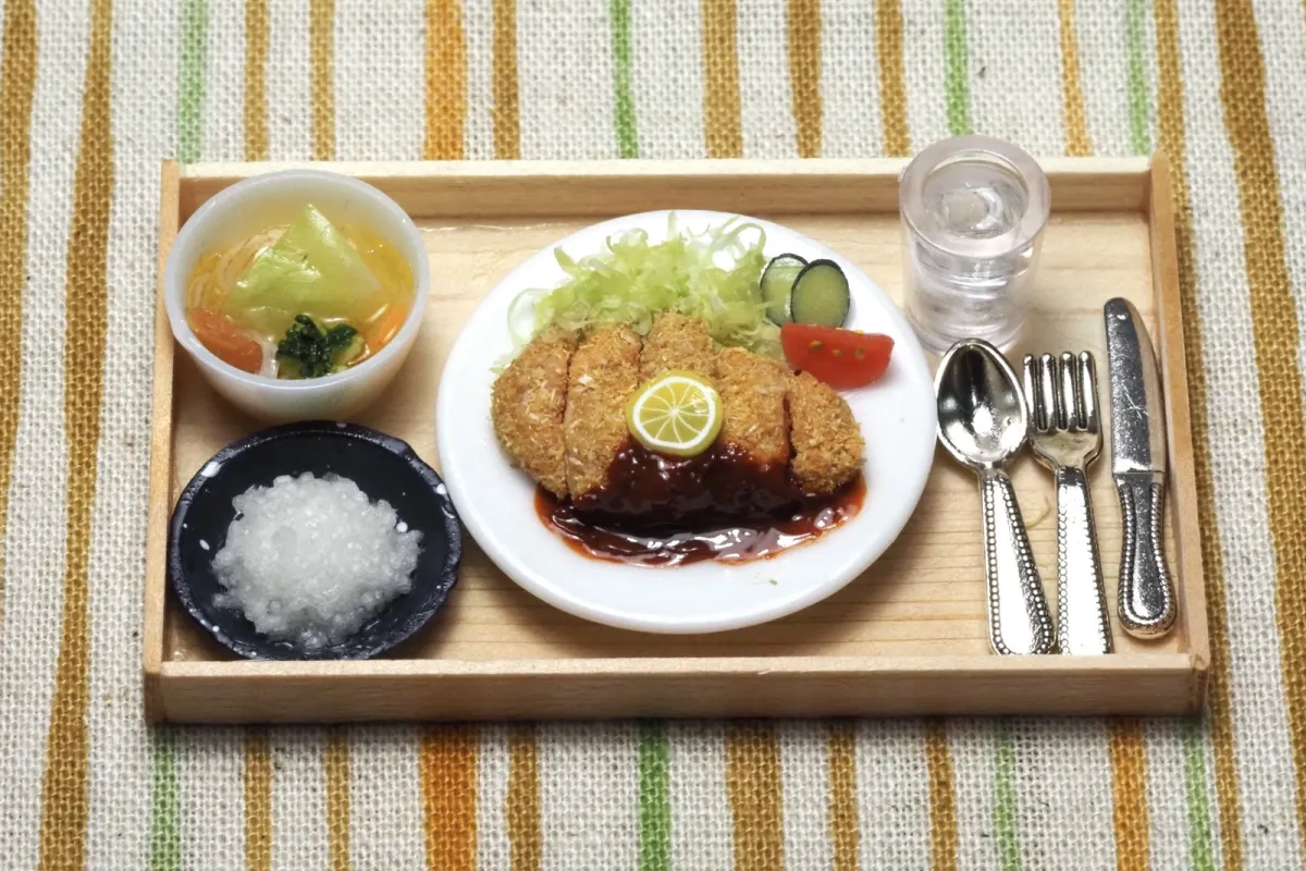 Miniaturas de comidas occidentales