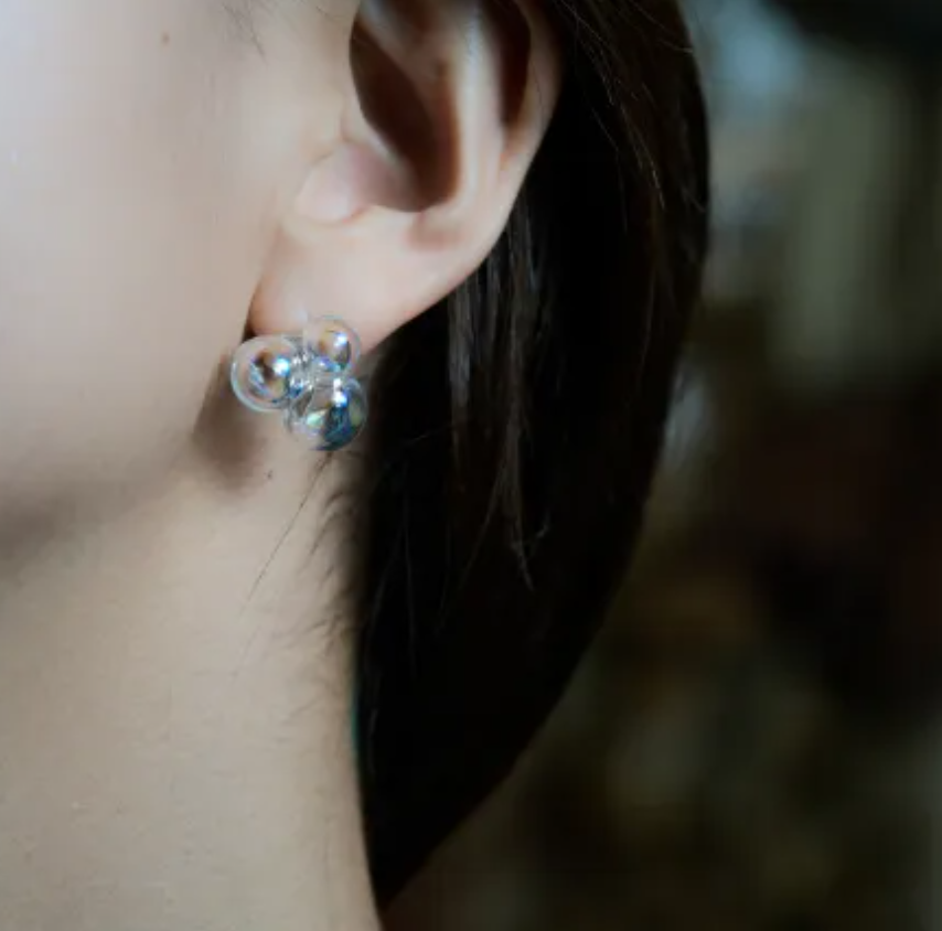 Mokuren’s glass bubble earrings