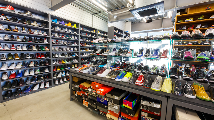 Boutique de sneakers au Japon