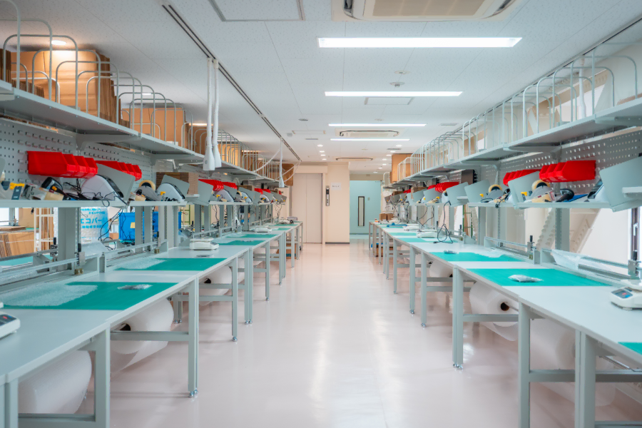 Almacenamiento e inspecci&oacute;n en centro log&iacute;stico de Minoh, ZenMarket