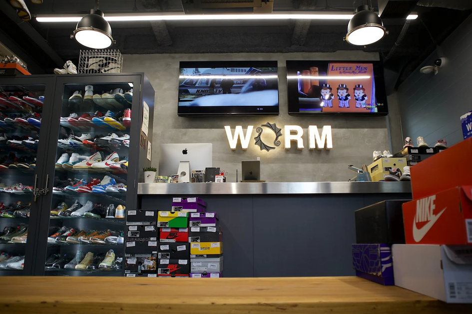 boutique de sneakers worm tokyo a osaka au japon