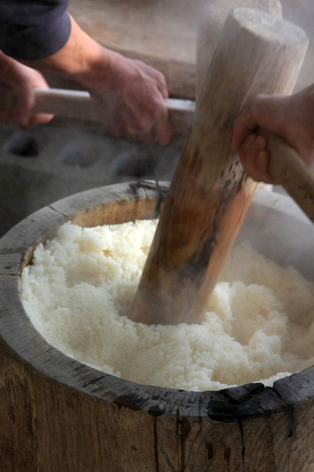 preparação do mochi tradicional