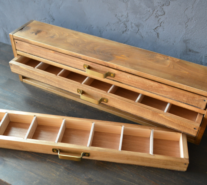 Rangement de tableau en bois - Minne