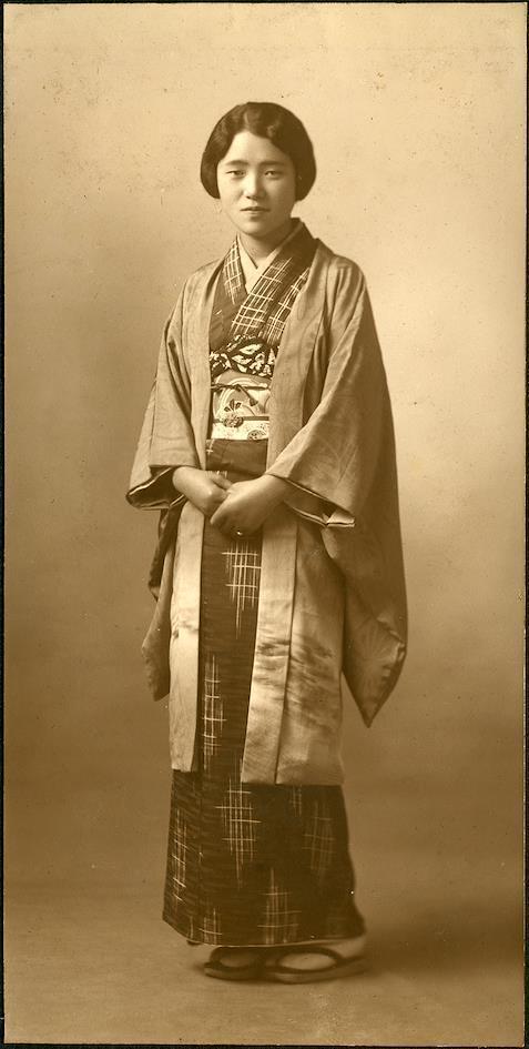 Une femme en kimono