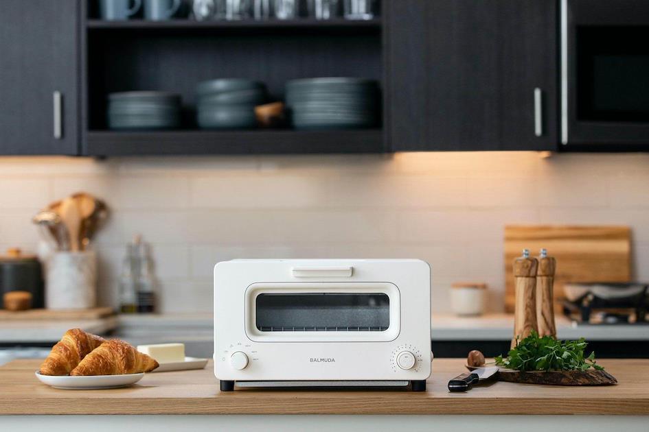 Japanese kitchen smart toaster