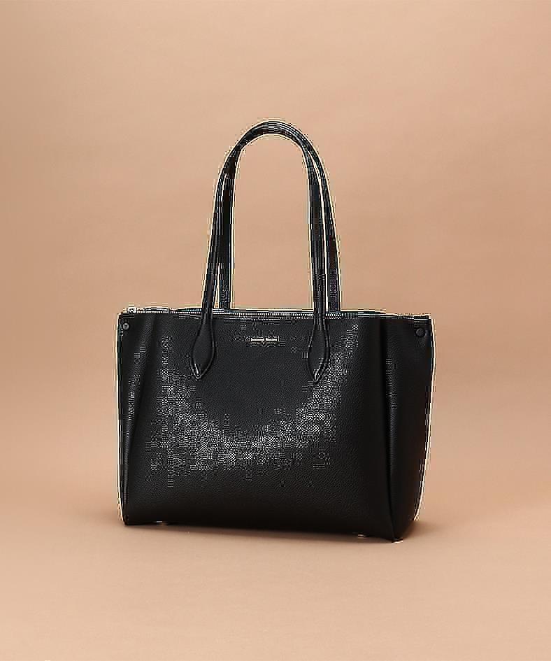 【Must Buy in Japan】Recommended Top 10 Japanese Bag Brands 2. Sweet and Gorgeous Choice: Samantha Thavasa