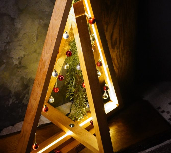 Sapin en bois rétro-éclairé - Minne