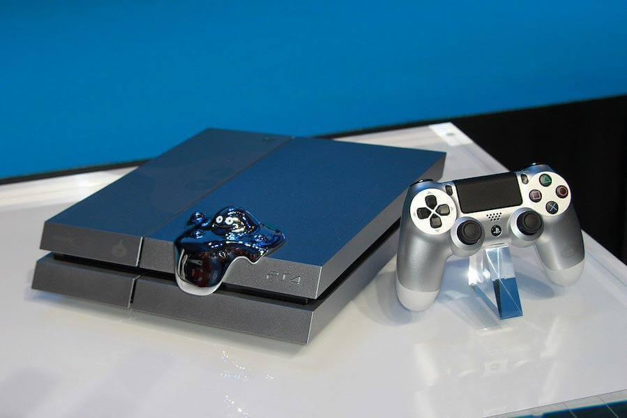 PlayStation4 Dragon Quest Metal Slime Edition for Sale on ZenPlus. Photo Courtesy of ZenMarket