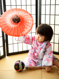 Kimono-inspired Japanese kids clothes